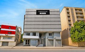Super Townhouse Paldi Bus Terminal Ahmedabad Formally Neelkanth